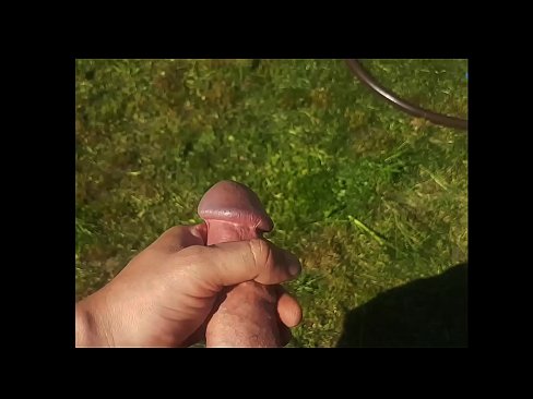 ❤️ Bidh hottie a 'faighinn a pussy pinc fucked agus cums le squirt ann an gàrradh samhraidh ❤  Gnè  aig porn gd.pinkporno.ru ❌❤
